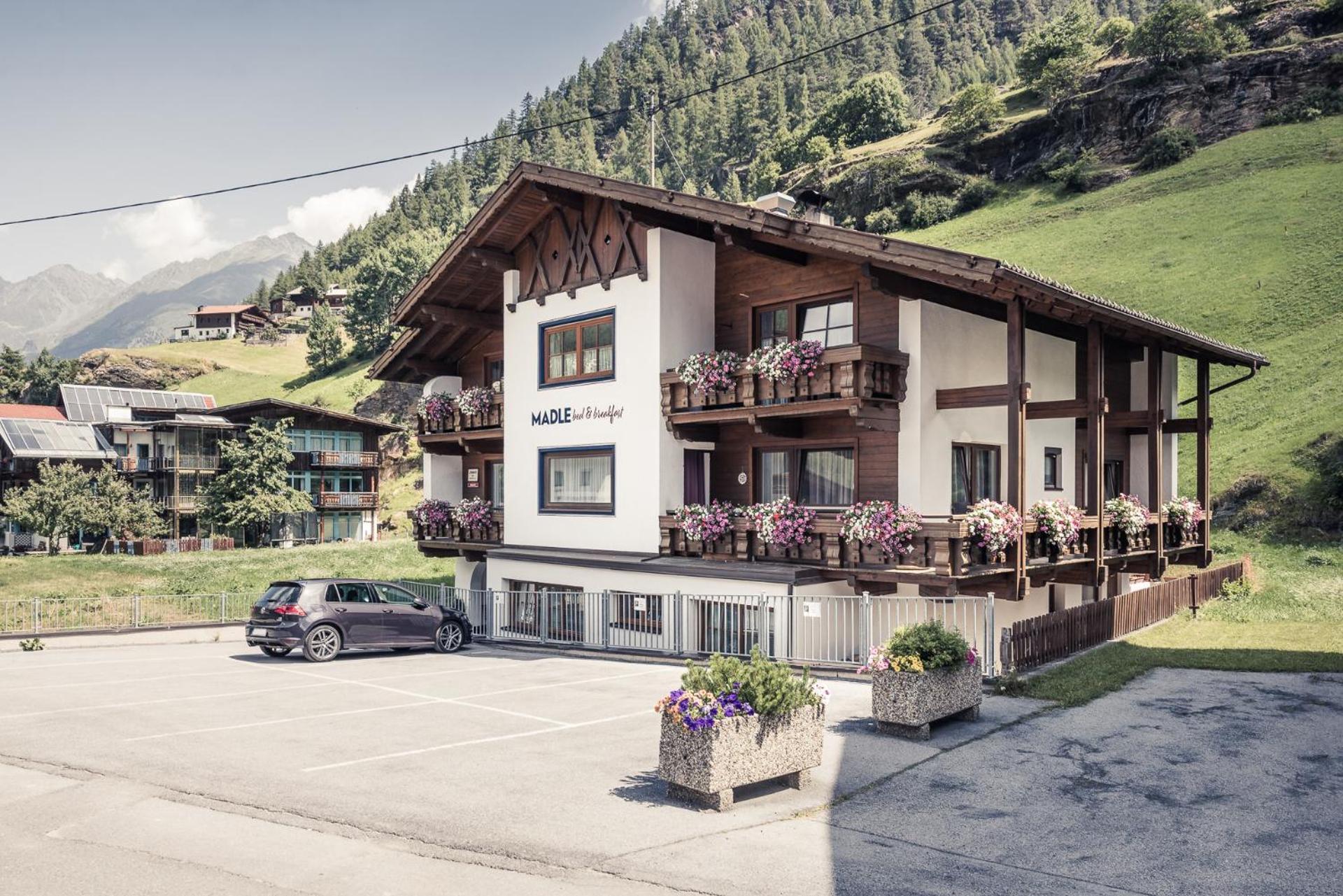 Madle - B&B Sölden Kültér fotó